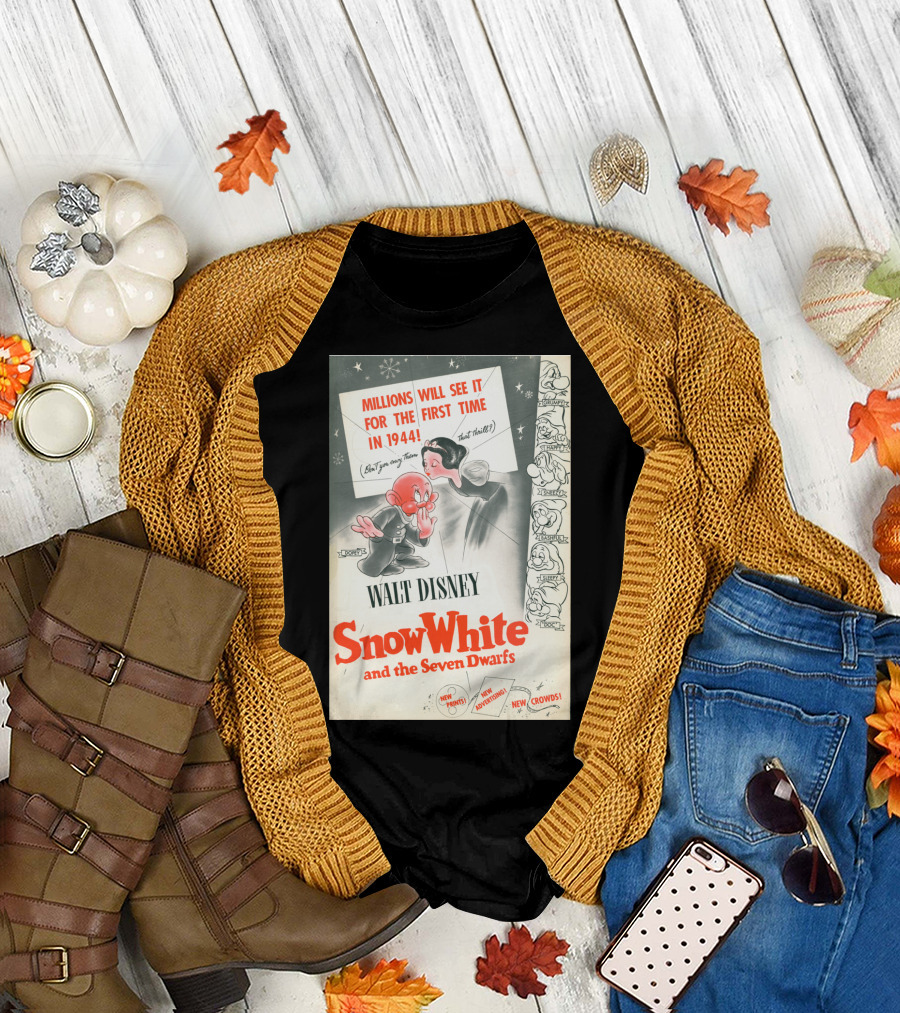 Walt Disney Snow White and the Seven Dwarfs 1944 Dopey Happy Sleepy Bashful Grumpy Sneezy Doc T-Shirt