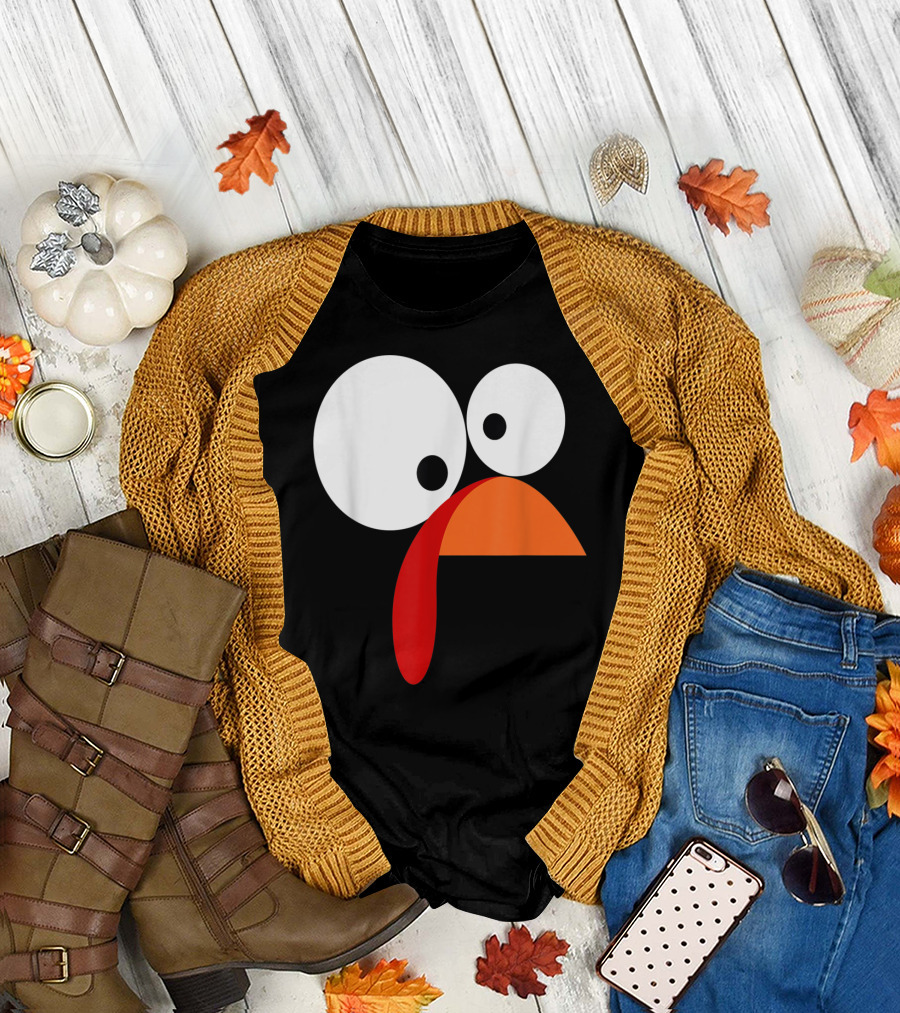 Funny Thanksgiving Turkey Face With Large Googly Eyes and Orange Bow Tie T-Shirt