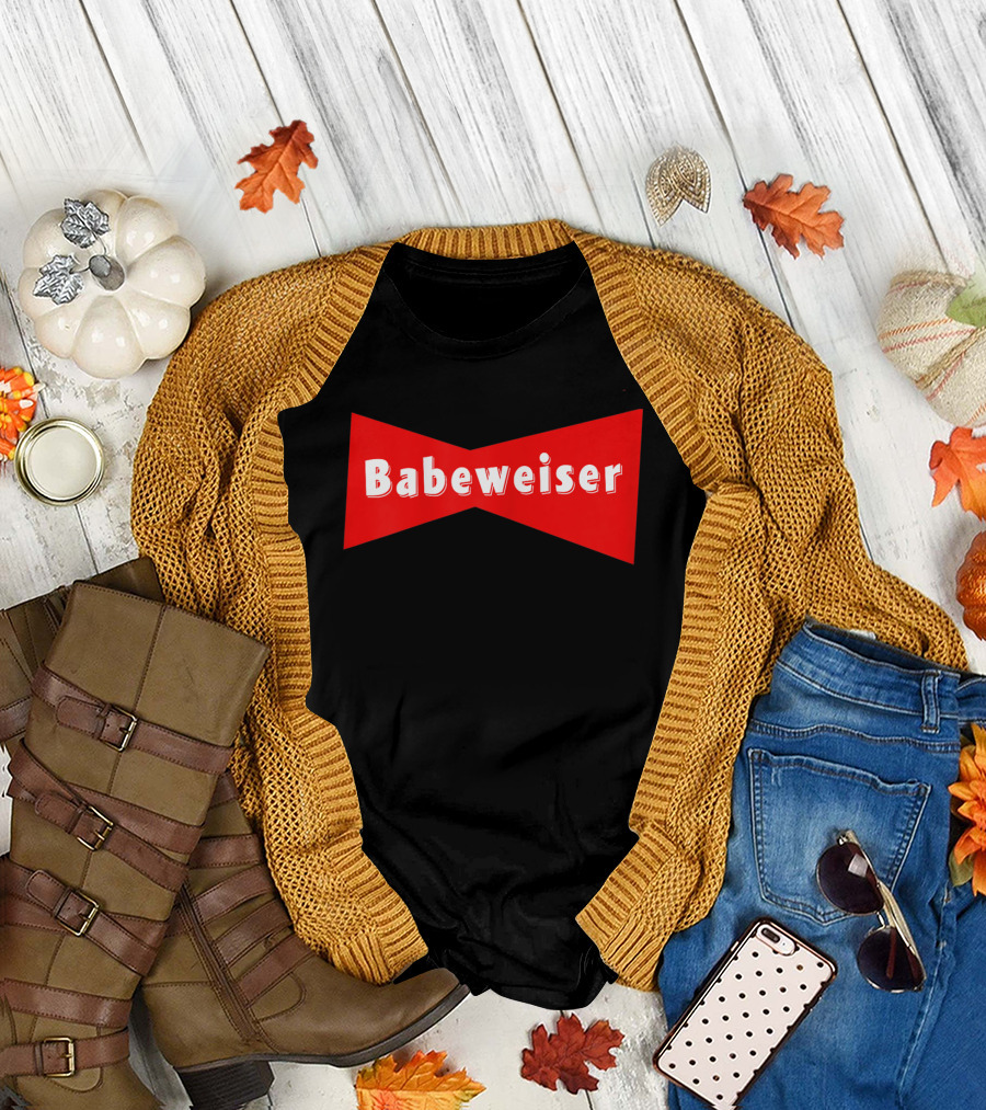 Babeweiser Bowtie T-Shirt