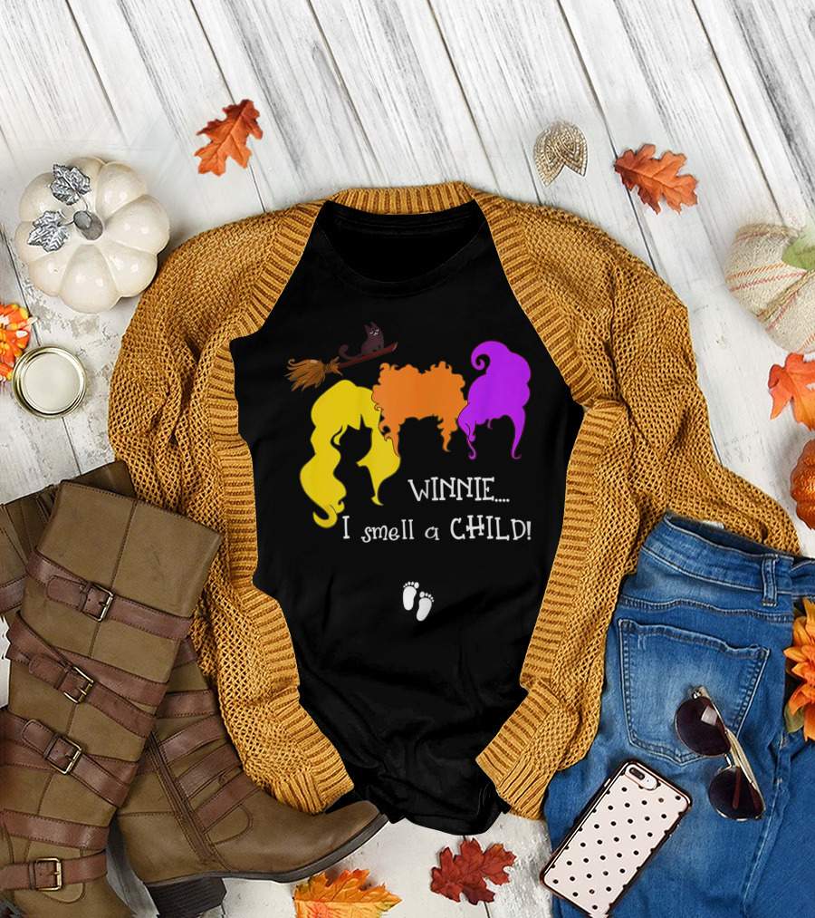 Winnie I Smell A Child Pregnancy Hocus Pocus Sanderson Sisters T-Shirt