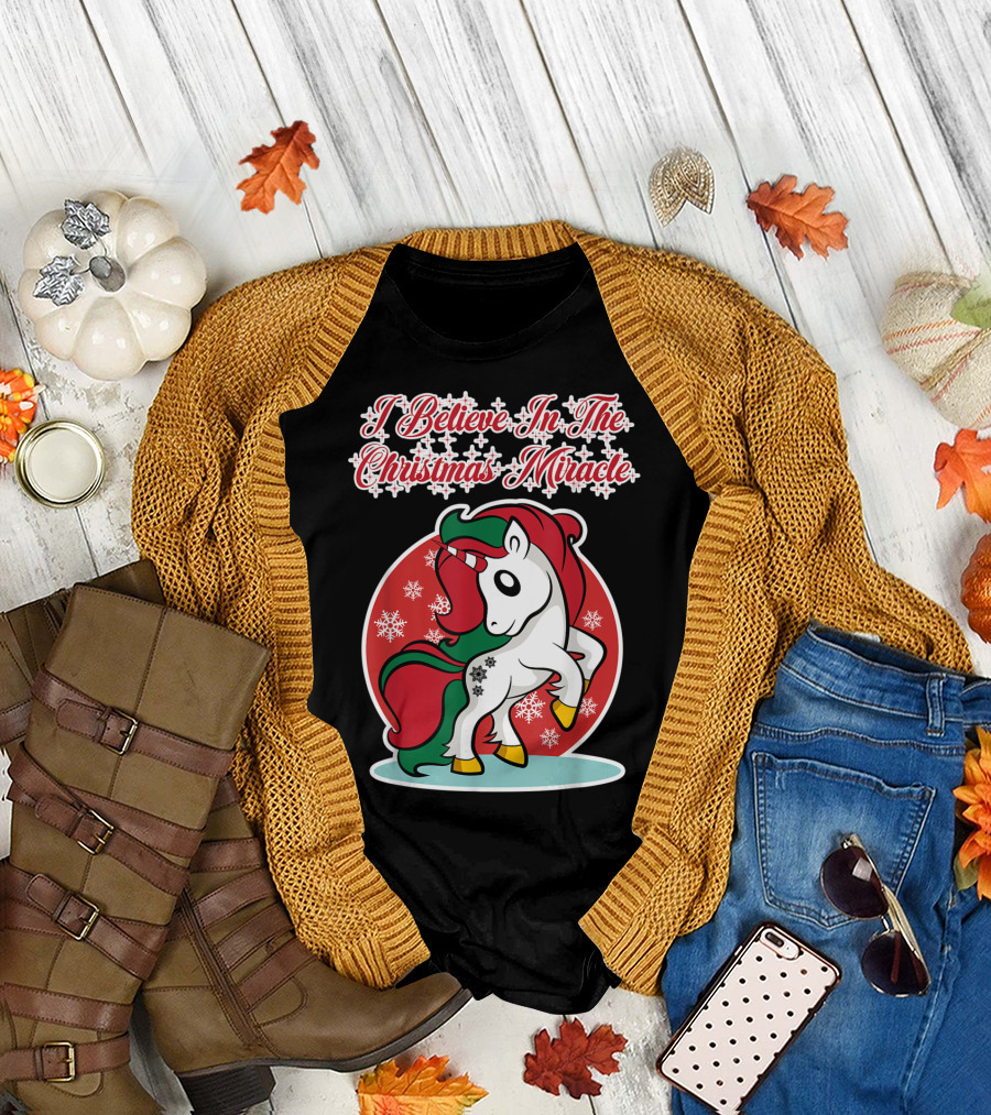 I Believe In The Christmas Miracle Unicorn Christmas T-Shirt