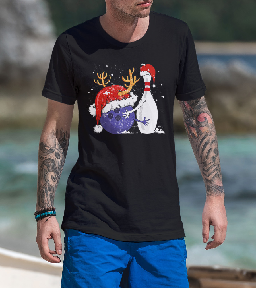 Funny Bowling Christmas Santa Hat Snow Festive Bowling Pin Reindeer Ball T-Shirt