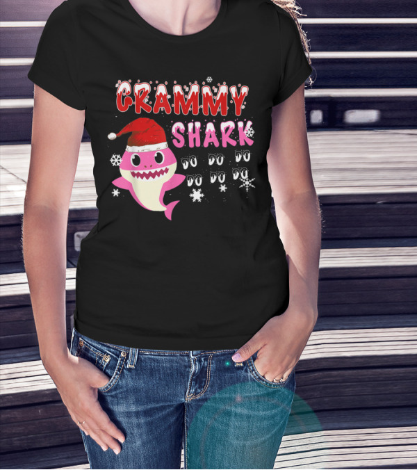 Grammy Shark Doo Doo Doo Christmas Family Holiday Santa Hat T-Shirt