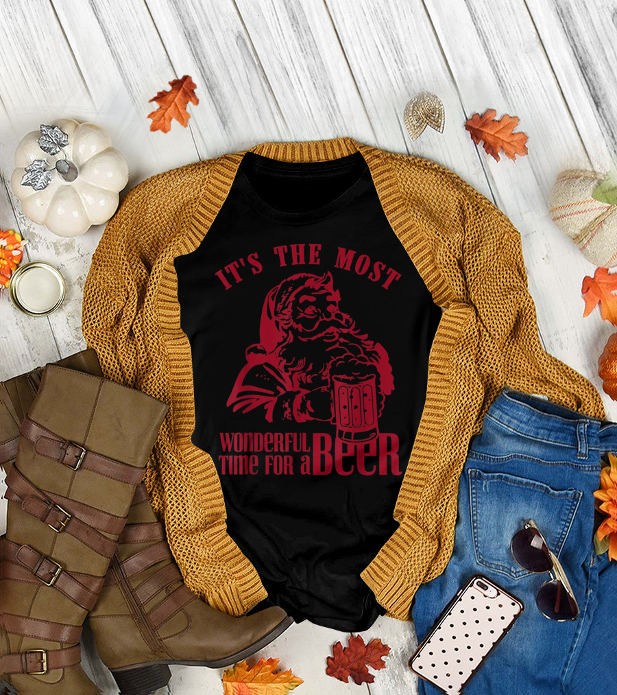 It's The Most Wonderful Time For A Beer Santa With Mug T-Shirt