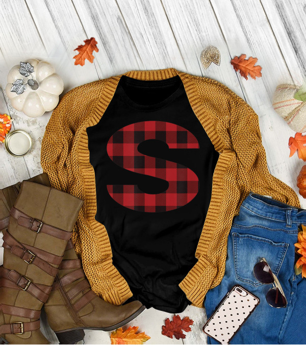 Buffalo Plaid Letter S Monogram Name T-Shirt
