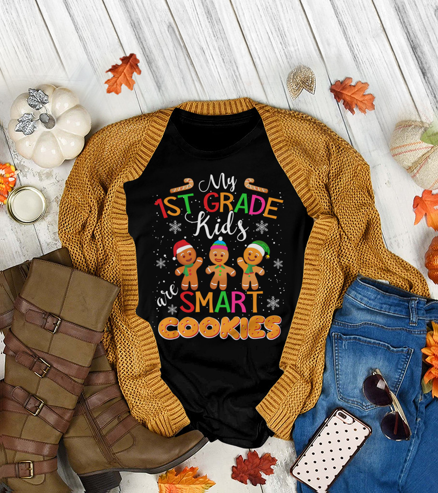 1st Grade Kids Are Smart Cookies With Gingerbread Figures And Candy Canes T-Shirt