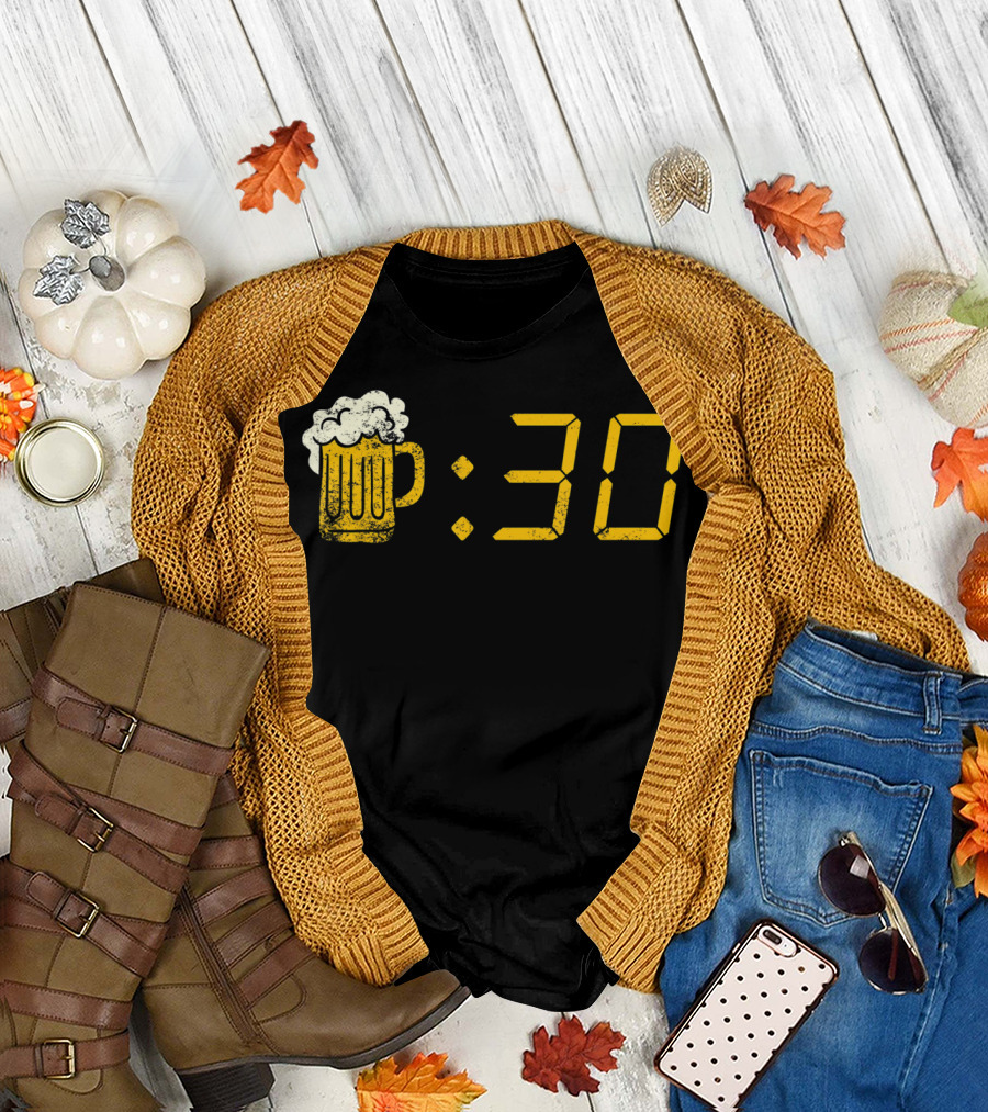 Beer Mug Digital Clock Display :30 Funny Drinking Or Getting Drunk T-Shirt