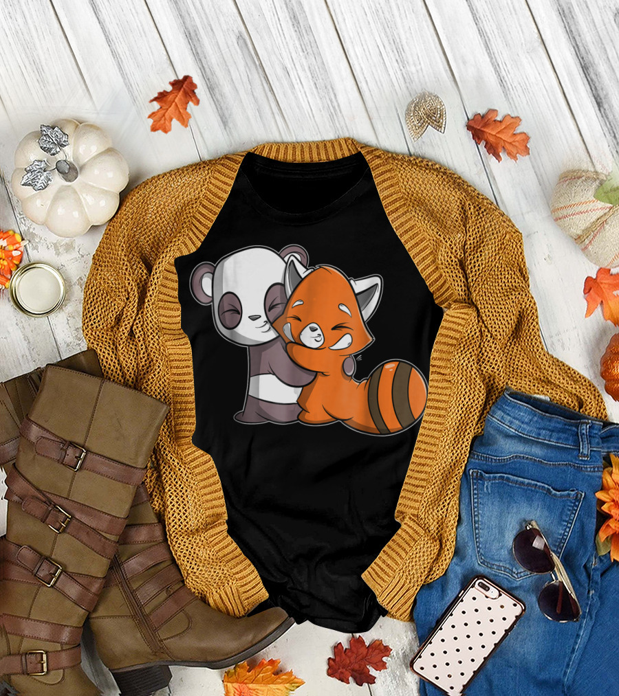 Cute Kawaii Panda Embrace Red Panda Hugging Adorable Friends T-Shirt