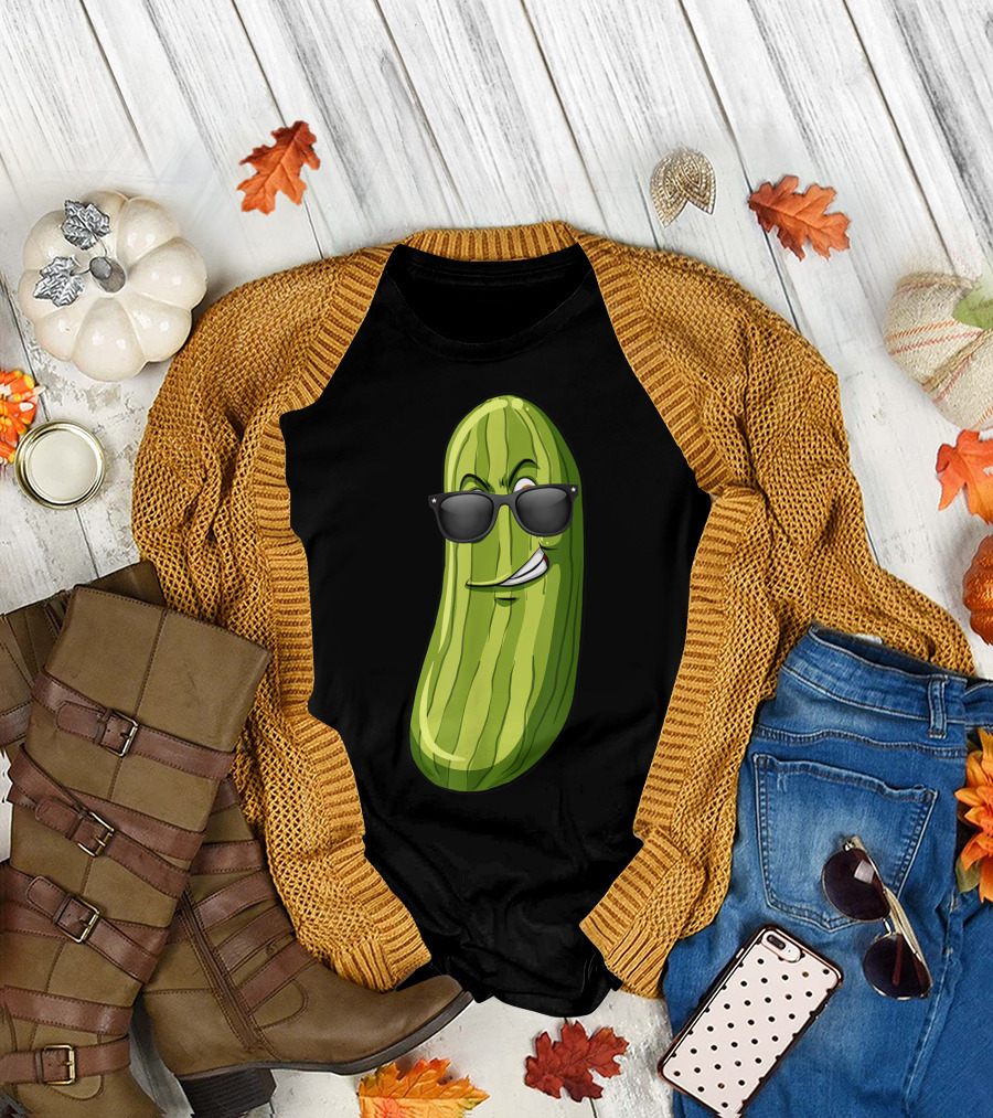 Cute Cucumber Funny Halloween Pickle Wearing Sunglasses T-Shirt