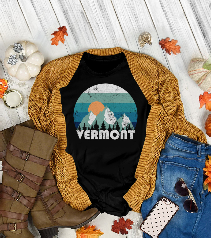 Vermont Mountains Retro Sunset Forest T-Shirt