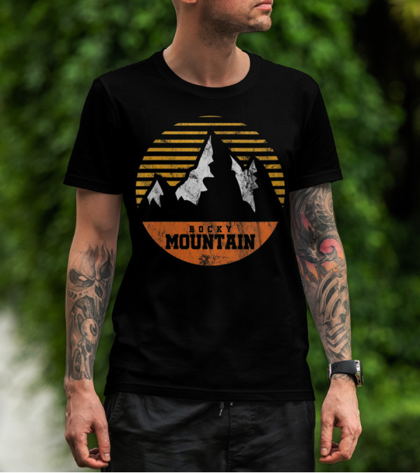 Rocky Mountain Retro Sunset Hiking Adventure T-Shirt