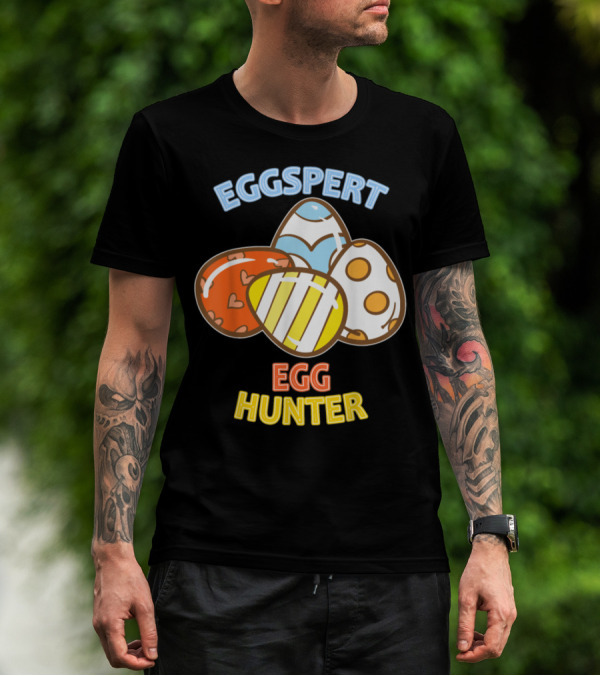 EGGSPERT EGG HUNTER FUNNY EASTER EGG T-Shirt