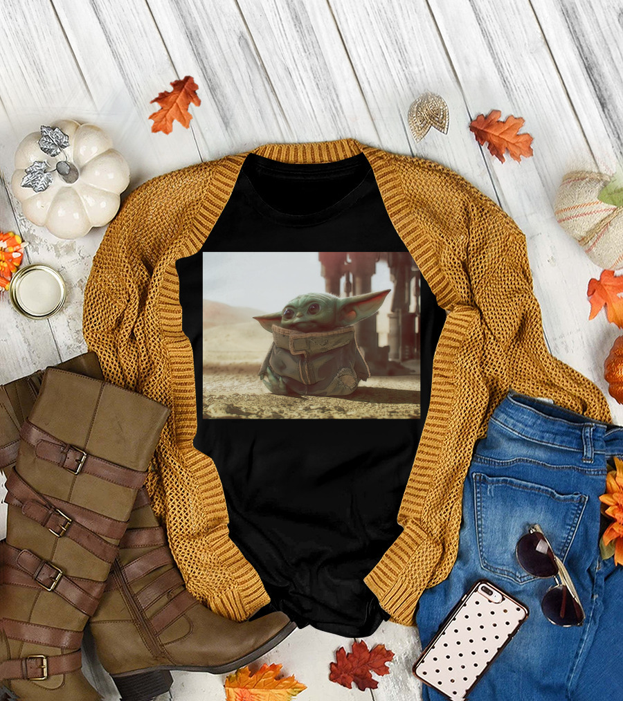The Child Square Mandalorian Baby Yoda on Tatooine Desert T-Shirt