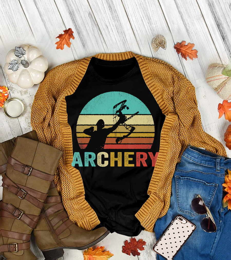Vintage Archery Sunset Silhouette Bow and Arrow Retro Stripes T-Shirt