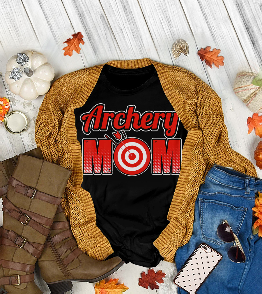 Archery Mom Target Bullseye Arrows T-Shirt