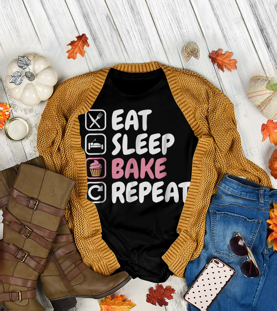 Eat Sleep Bake Repeat Cupcake Icon Baking Baker Love to Bake Eat T-Shirt