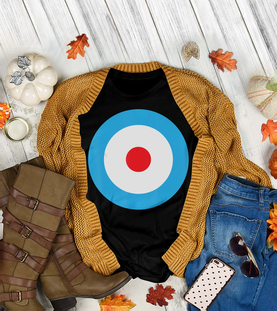 Bulls Eye Target Archery Circle Red Center Blue Ring T-Shirt