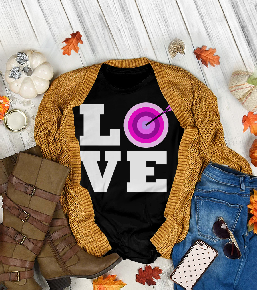 LOVE Cute Pink Archery Bow Hunting Target T-Shirt
