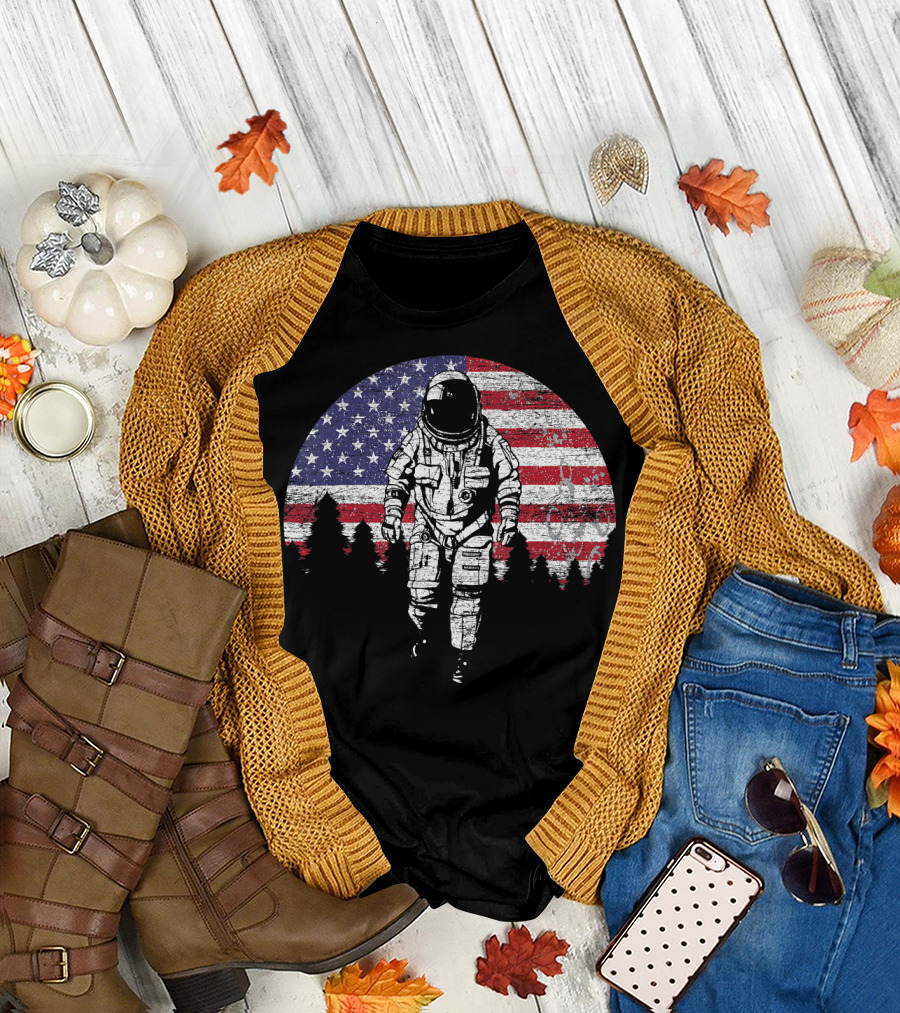 US Astronaut Walking in Front of American USA Flag in Space T-Shirt