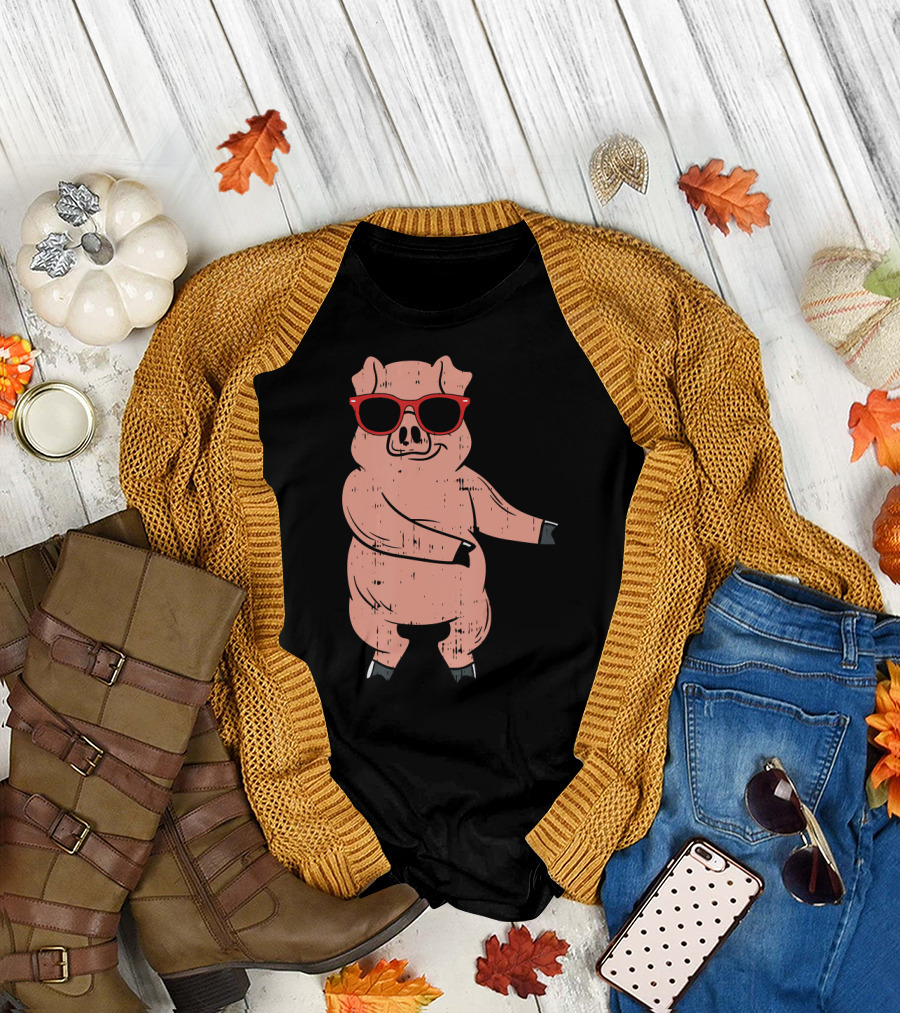 Flossing Pig Floss Dance Sunglasses New Year Zod T-Shirt