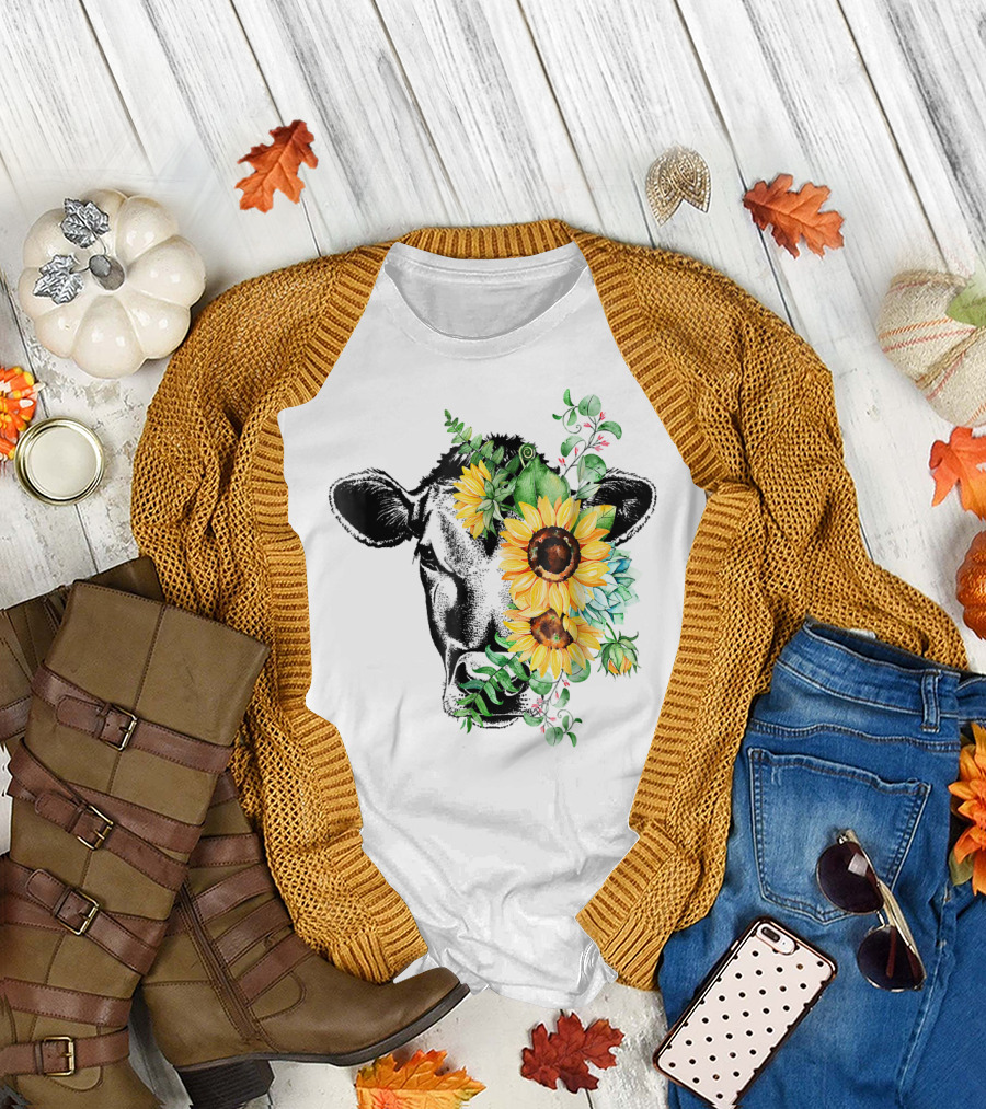 Cow Sunflower Cow Lover Floral T-Shirt