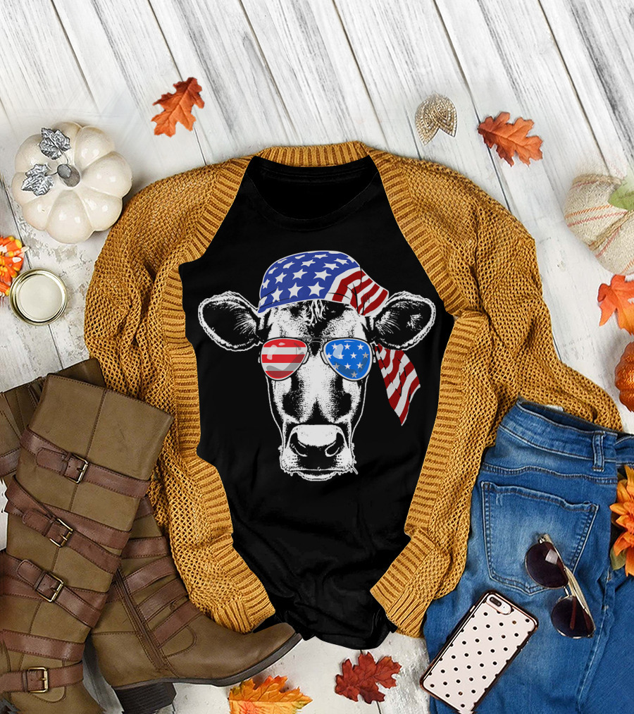 Patriotic Cow with American Flag Bandana and Sunglasses 4th of July America T-Shirt