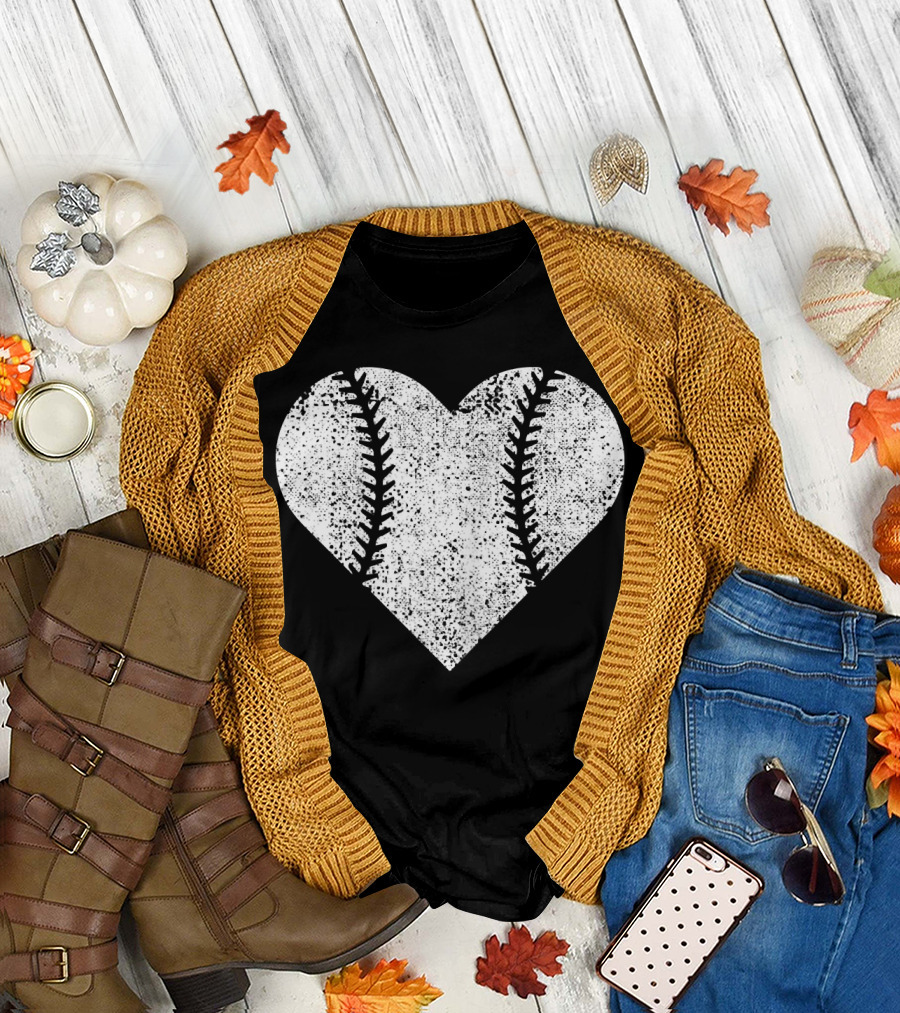 Baseball Mom Heart Shape Funny Cute Co T-Shirt