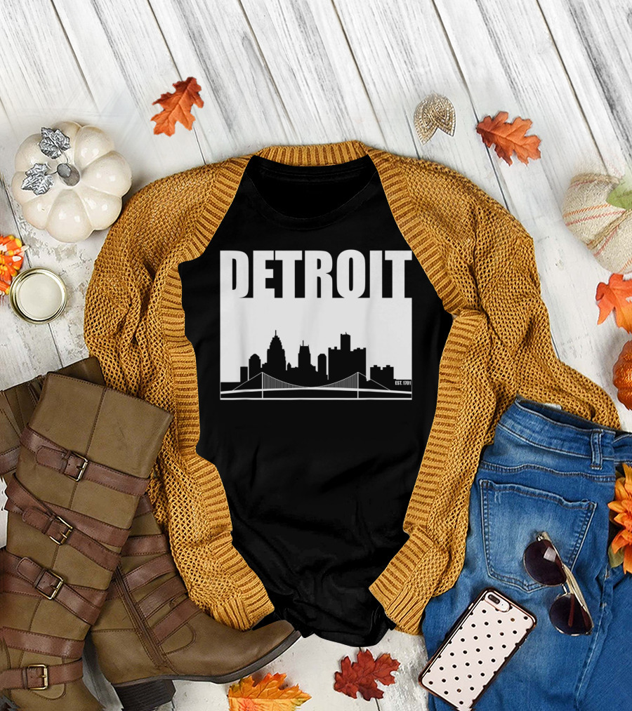 Detroit Skyline with Bridge Est. 1701 T-Shirt