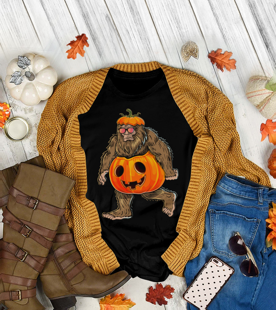 Bigfoot Pumpkin Costume Halloween Jack-O'-Lantern Character T-Shirt