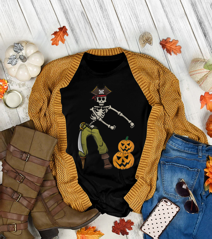 Skeleton Pirate Flossing with Halloween Pumpkins T-Shirt