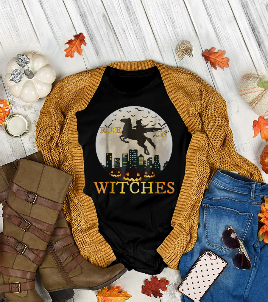 Ride On Witches Halloween Witch Horse Jack O' Lantern Cityscape T-Shirt