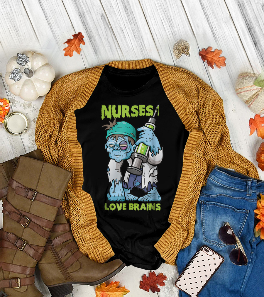 Nurse Halloween Nurses Love Brains Zombie Syringe T-Shirt