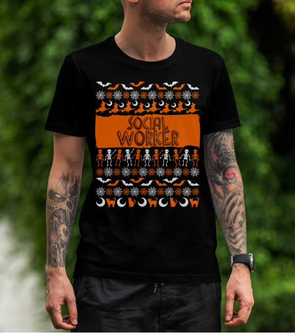Social Worker Halloween Bats Skeletons Witches And Cats T-Shirt