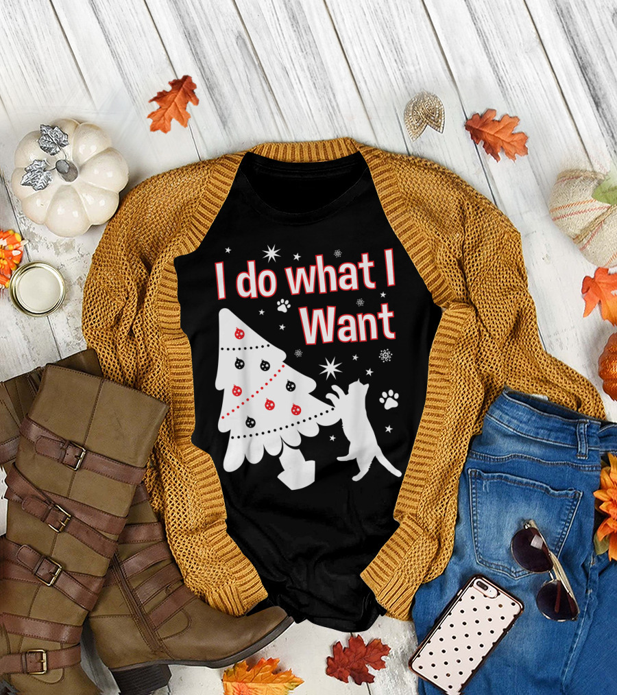 I Do What I Want Christmas Tree Funny Cat Paw Prints Snowflakes T-Shirt