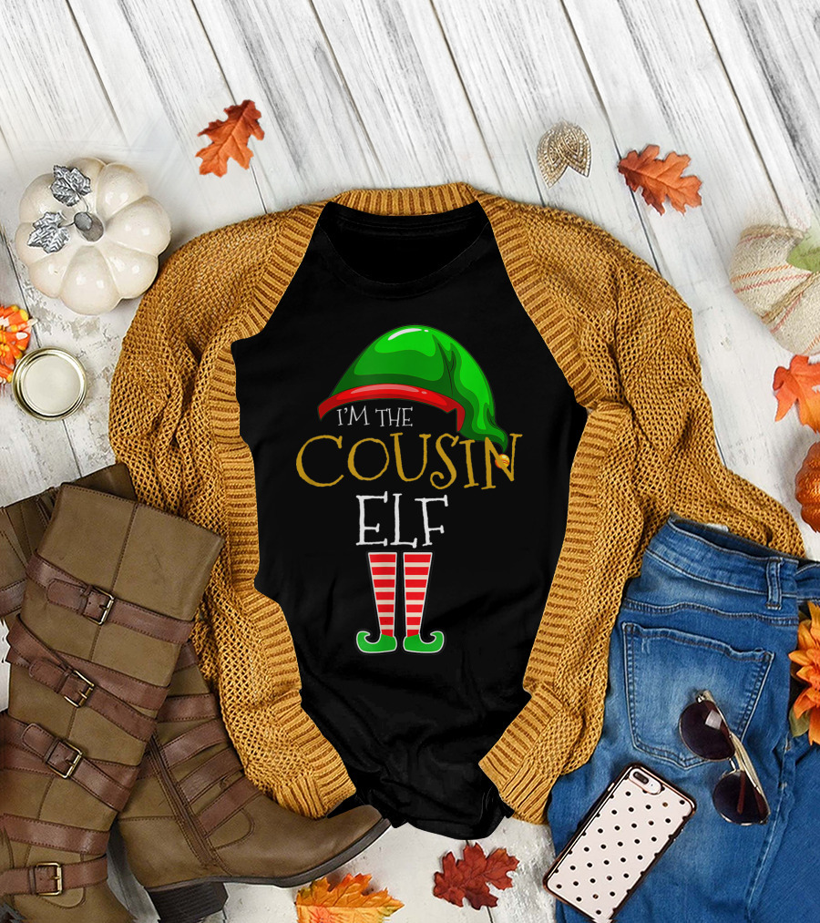 I'm the Cousin Elf Green Hat Red Striped Socks Funny Xmas Family T-Shirt
