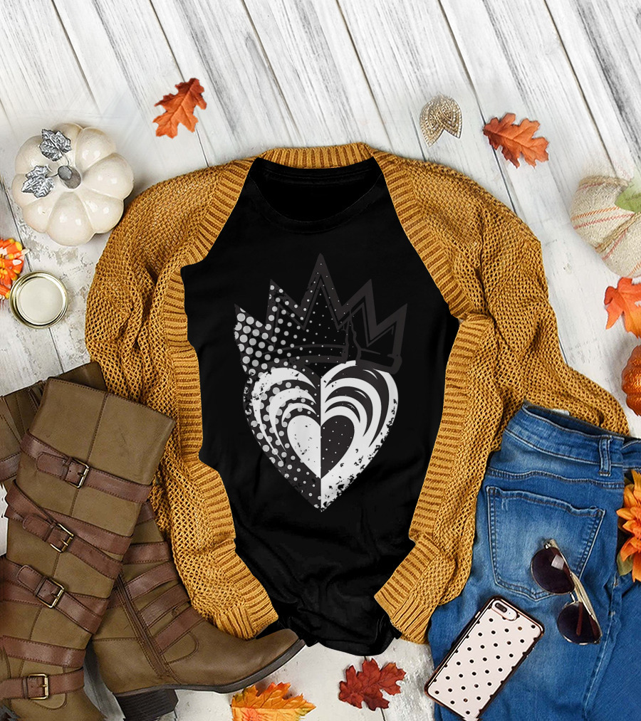 Disney Descendants 3 Evie Heart Pattern Crown T-Shirt