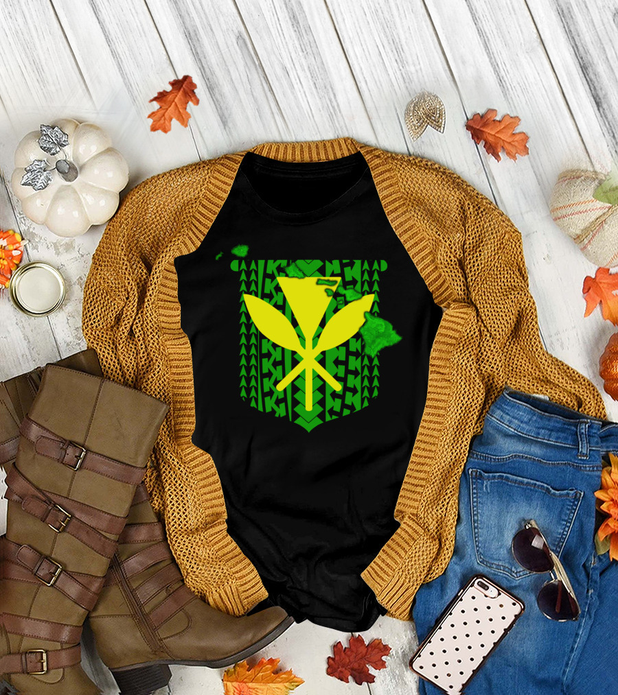 Tribal Kanaka Maoli Hawaiian Islands Shield with Green and Yellow T-Shirt