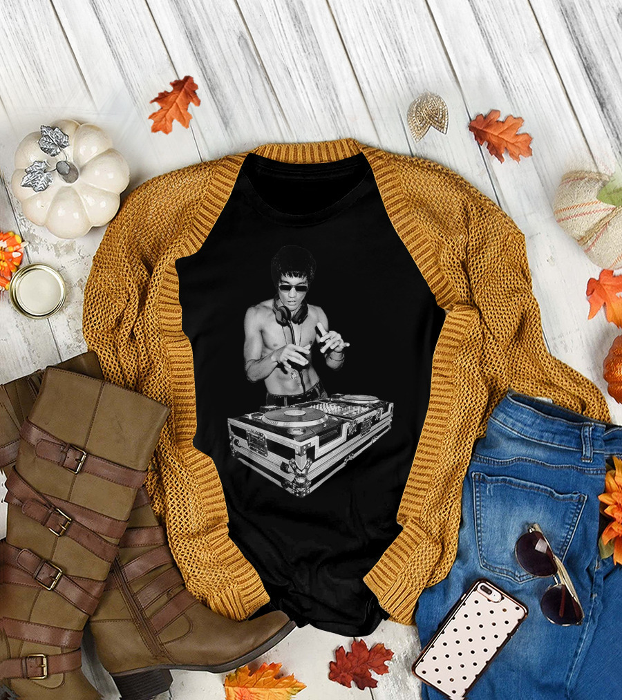 Dj Master Bruce Mixmaster Bruce Deejaying On Turntables T-Shirt