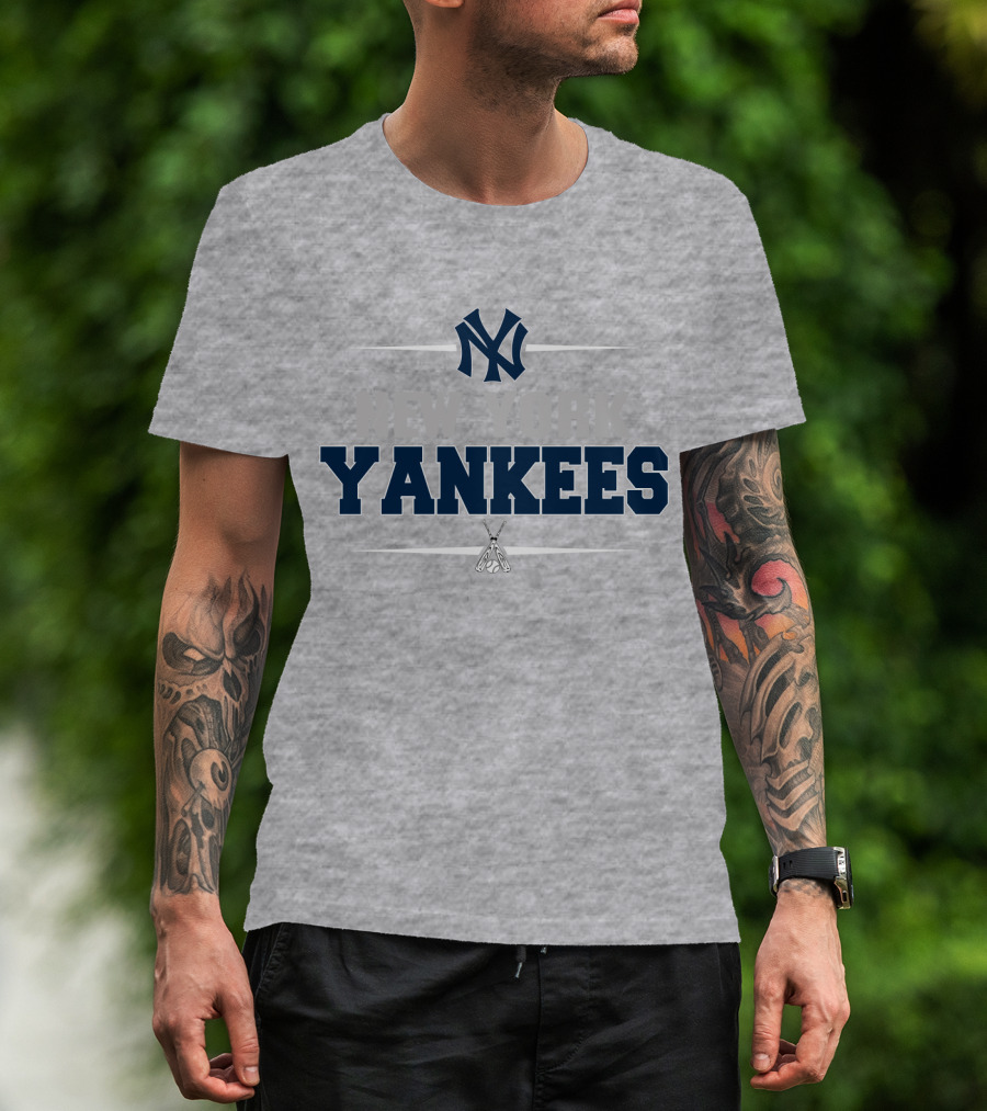 New York Yankees Ny Logo With Baseball Bats T-Shirt