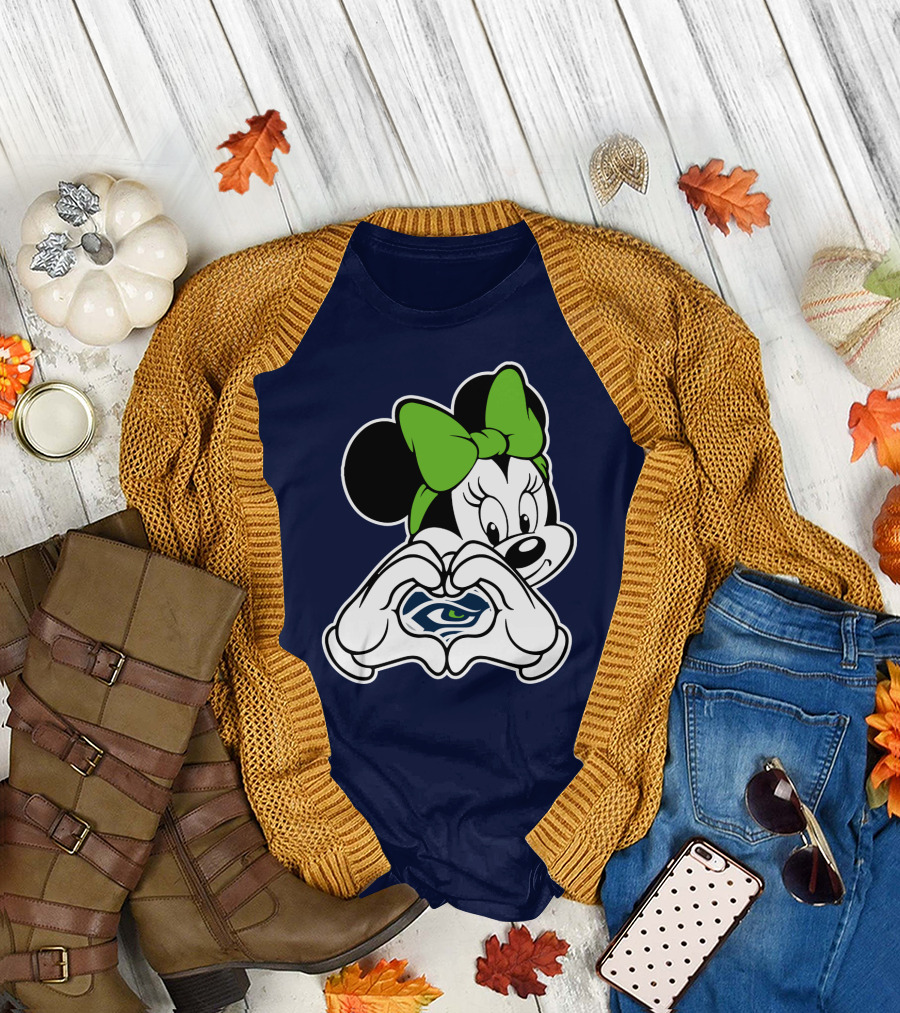 Minnie Mouse Heart Hands Seattle Seahawks T-Shirt
