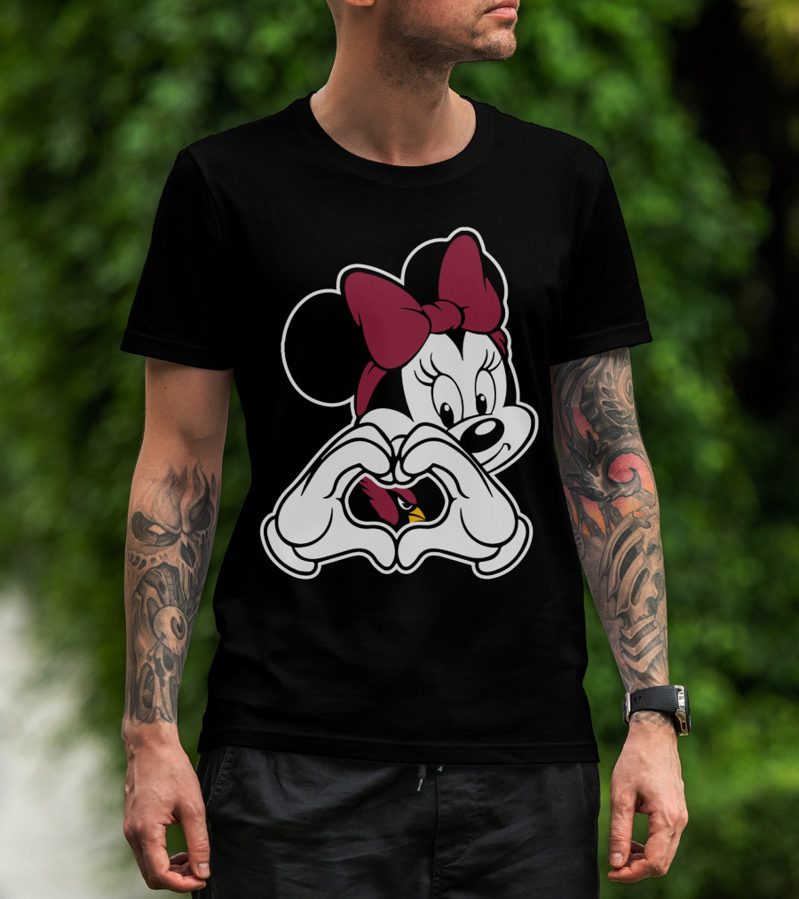 Cardinals Fans Love Minnie Mouse Hand Heart Bow T-Shirt