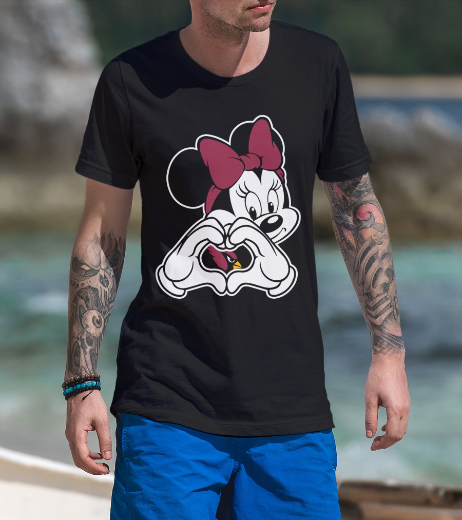 Cardinals Fans Love Minnie Mouse Hand Heart Bow T-Shirt