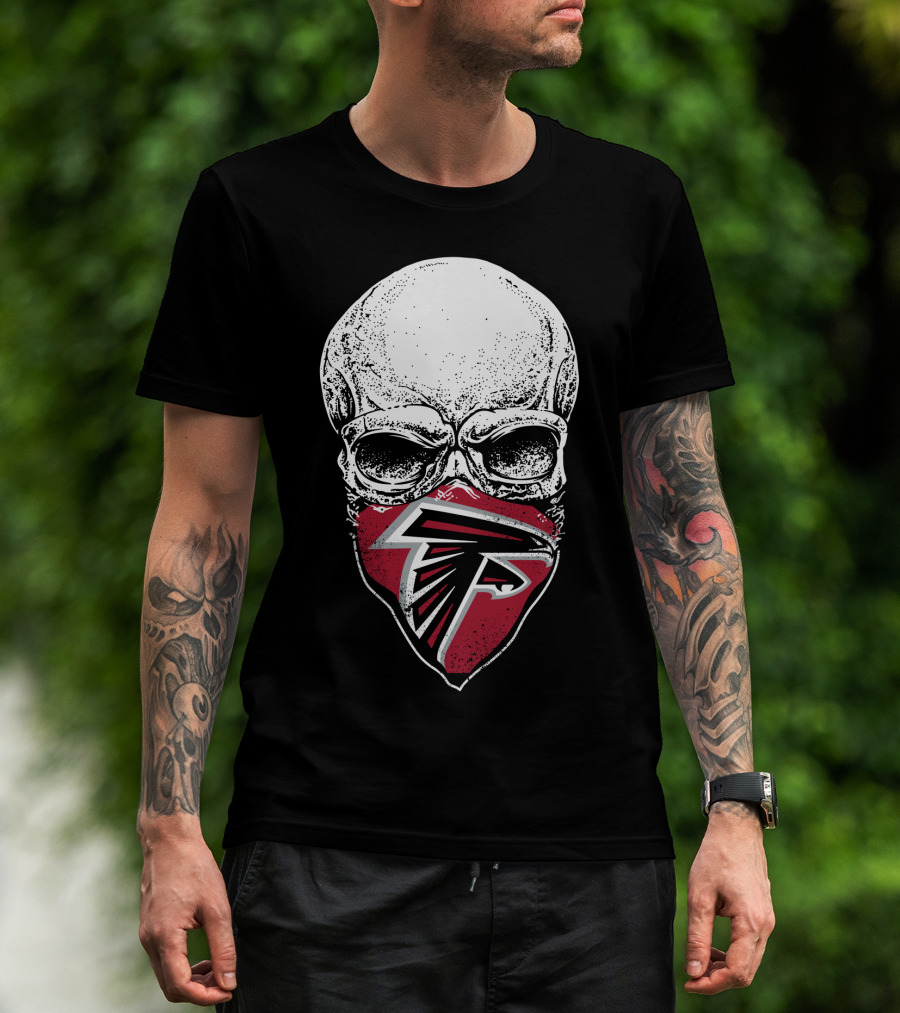 Atlanta Falcons Skull Bandana T-Shirt