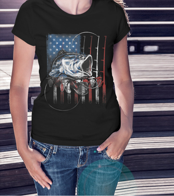Vintage American Flag Bass Fishing USA Fisherman T-Shirt