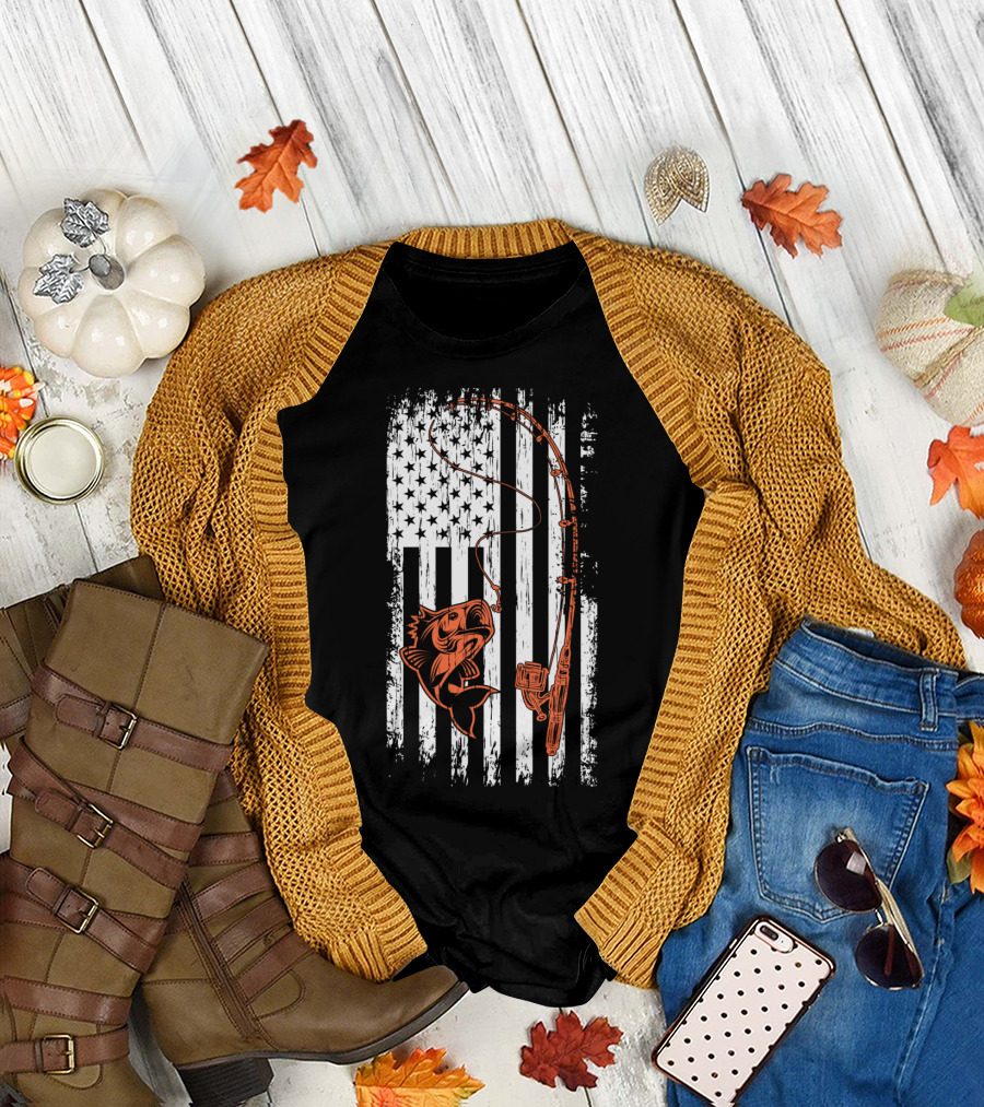 USA Fishing Flag Bass And Rod American Flag T-Shirt
