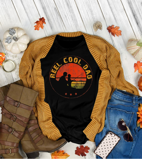 Reel Cool Dad Vintage Sunset Fishing Father And Child T-Shirt