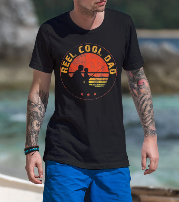 Reel Cool Dad Vintage Sunset Fishing Father And Child T-Shirt