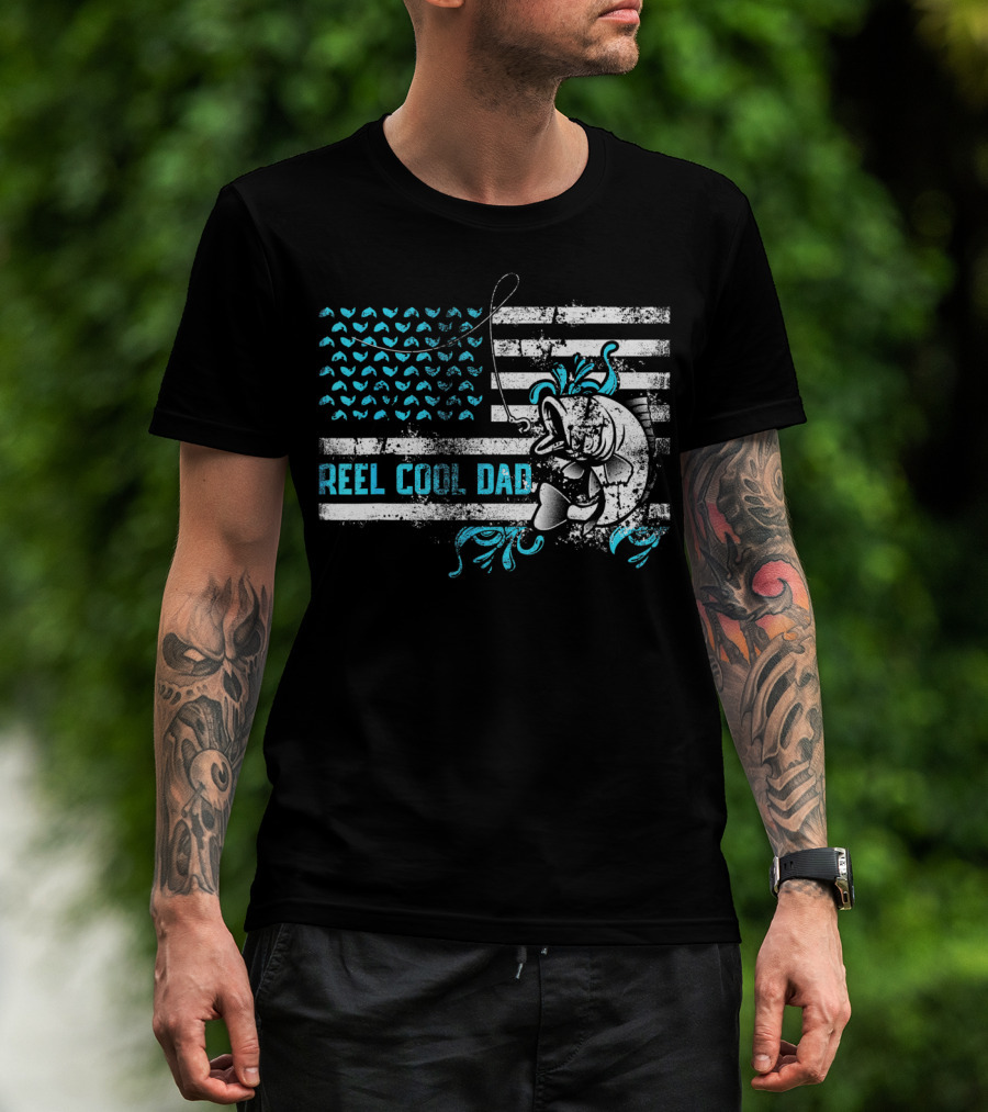 Reel Cool Dad Fishing Funny Fisherman With Fish And American Flag T-Shirt