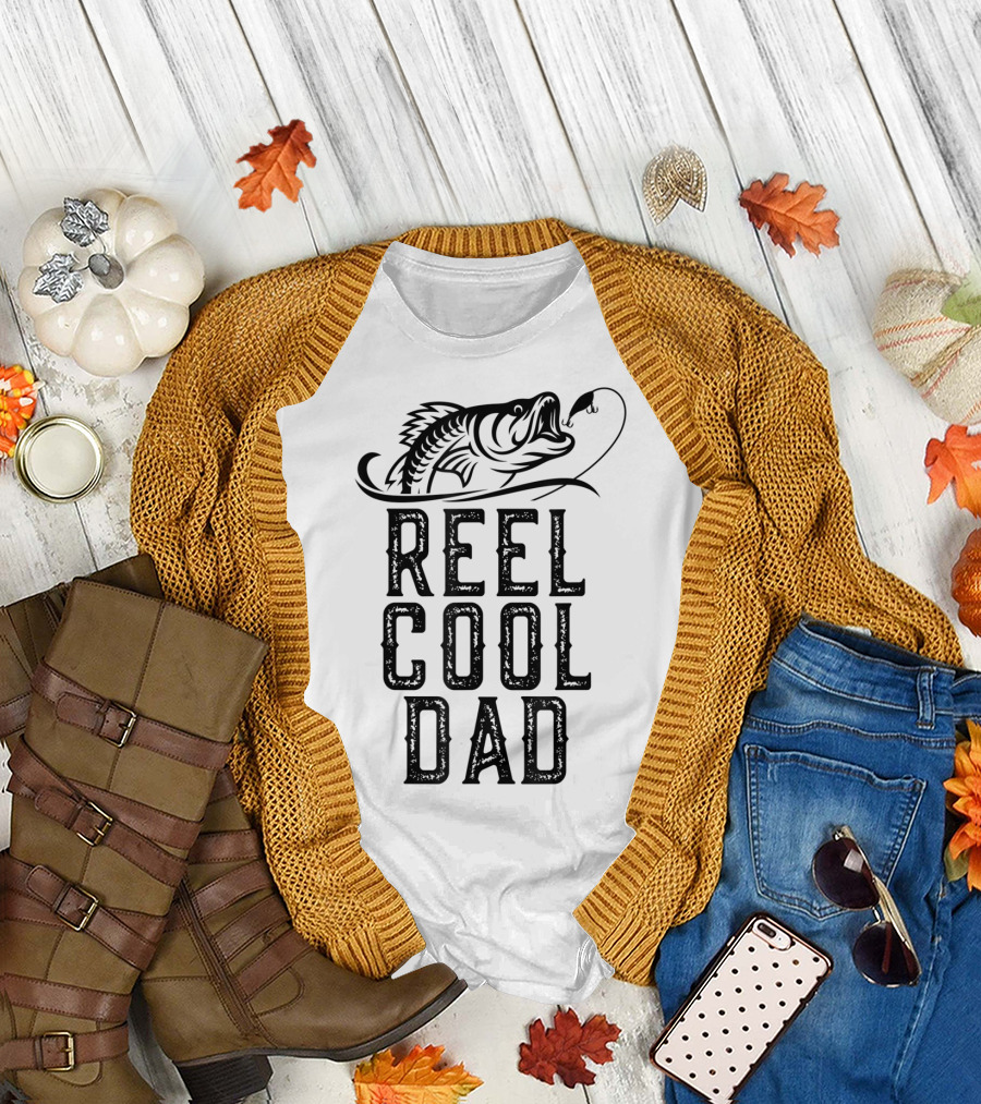 Reel Cool Dad Fishing Fish Hook T-Shirt