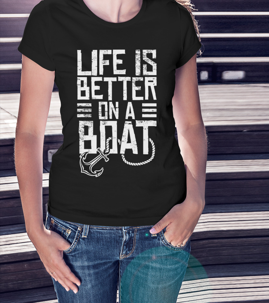 Vintage Life Is Better On A Boat Anchor Sailing Fishing Rope T-Shirt
